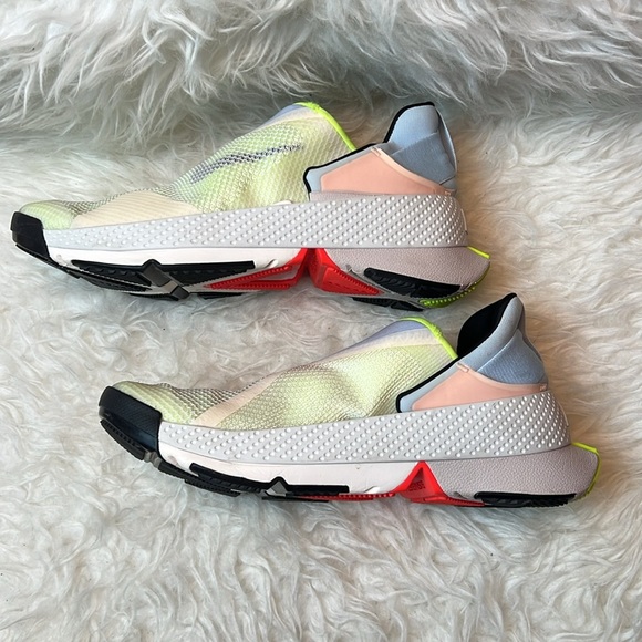 Nike Men’s GO FlyEase 'Volt Celestine Blue” Easy On/Off Sneakers Size 8.5 US - Picture 8 of 17